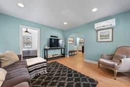 2 BD Condo I Steps From Lake Michigan