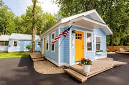 Herons Nest I ALL 6 Private Paw Paw Lake Cottages!