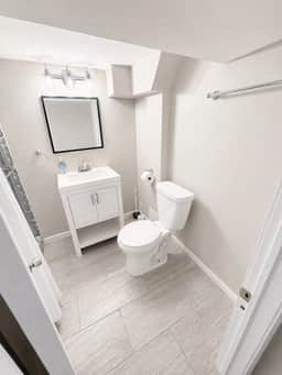 The Northside Club House | 2 Living Rooms | Sleeps 8