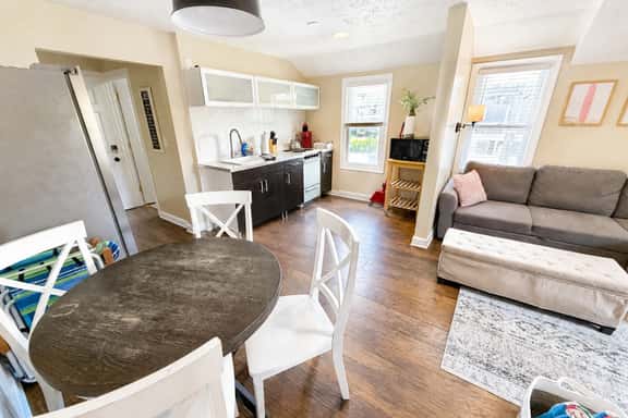 Beach Condo I Steps From Lake Mich - Image 1